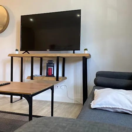 Appartement La Cle -climatisation - Parking Prive - Ideale - Professionnels - Familles - Amis *